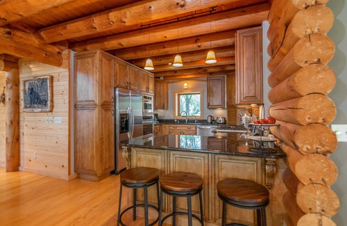 Necedah Cabin | LOVELY LAKEFRONT HOME ON THE SHORES OF CASTLE ROCK LAKE WITH PRIVATE PIER