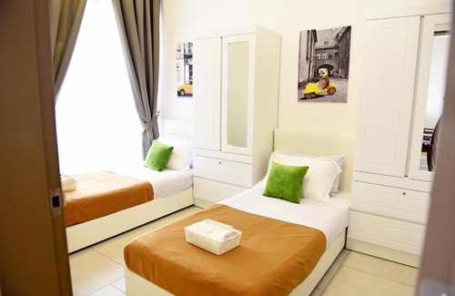 Seri Kembangan Apartment | Lovely Mines Astetica Lake View Seri Kembangan 2BR