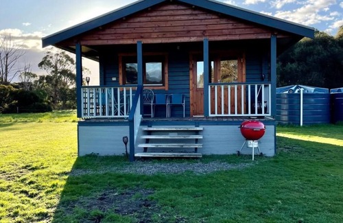 Brownlow Ki Cabin | lovely nordic pine cabin great for couples or family
