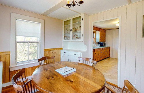 Ellisville Cottage | Lovely oceanfront cottage with deck, grill, & panoramic views