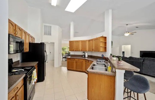 Dunnellon House | Lovely Pool Home. Sleeps 10. Secluded & Peaceful.