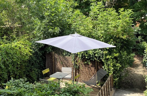 Dijon Apartment | Lovely, quiet apartment with garden 5 minutes from the station.