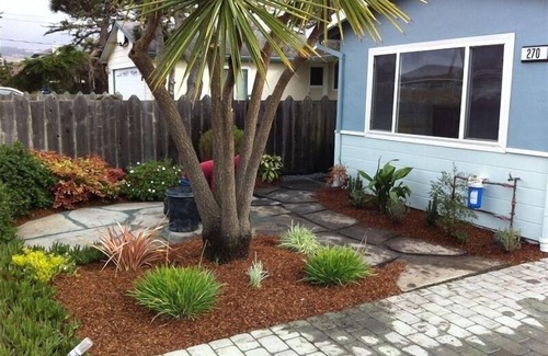 Half Moon Bay House | Lovely Remodeled Beach House Next to Ocean, Hiking & Biking. Very Clean!