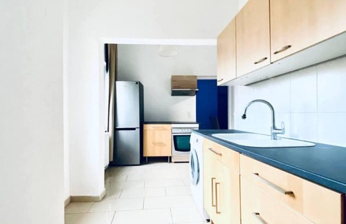 Liesing Apartment | Lovely Room for 3 Guests in Shared Apartment