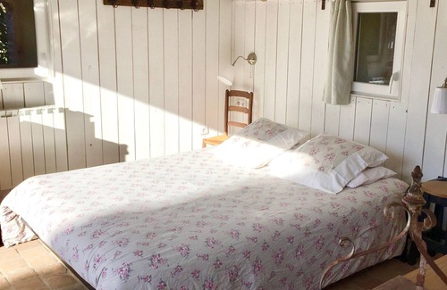 Cholet Bed & Breakfast | Lovely room with private pool for you all evening at night in the countryside