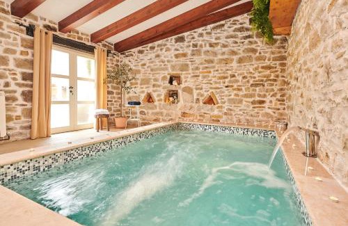 Gracisce Villa | Lovely Rustic Villa Katarina with 2 pools