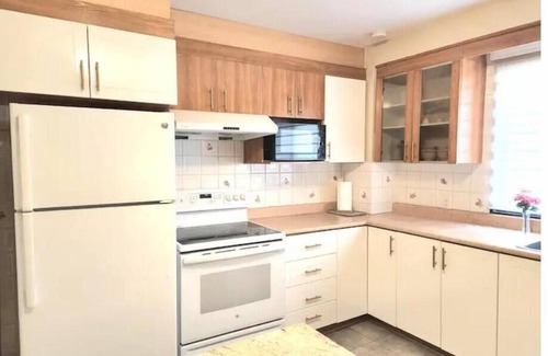 Laval-des-Rapides Apartment | Lovely spacious 2bdr Apt | Bel spacieux 2 chambres