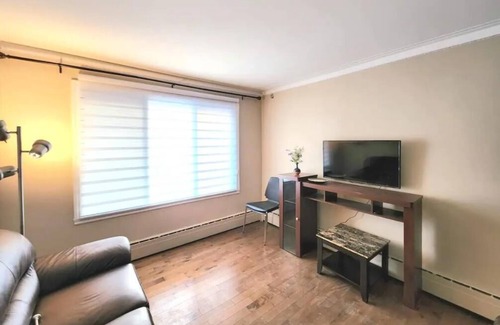 Laval-des-Rapides Apartment | Lovely spacious 2bdr Apt | Bel spacieux 2 chambres