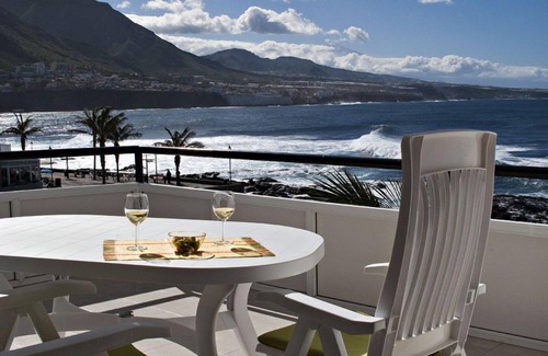 Punta del Hidalgo Apartment | LOVELY STUDIO WITH POOL AND TERRACE WITH SEA VIEW