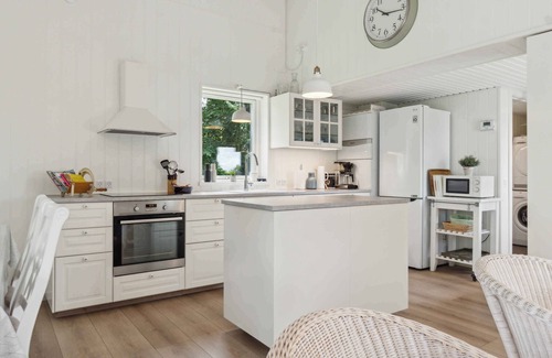 Store Kongsmark House | Lovely summer house close to Stillinge Beach.