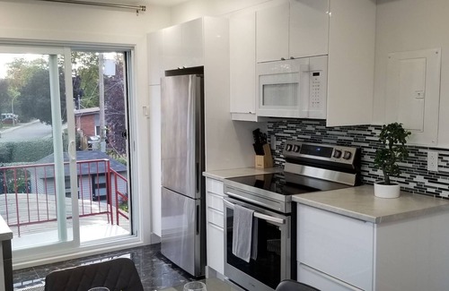 Laval-des-Rapides Apartment | Lovely sunny apartment with private entrance 5 minutes from the metro
