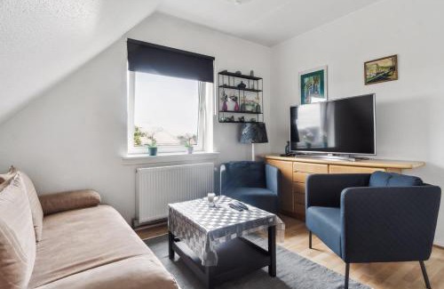 Amager Apartment | LOVELY TOP FLOOR Apart COPENHAGEN NEAR AIRPORT, METRO AND THE BEACH