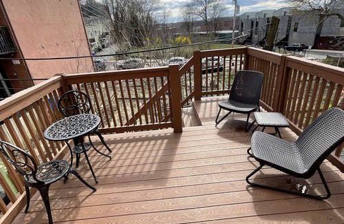 Highland Park Condo | Lovely two bedroom Apartment on a two floor unit.n