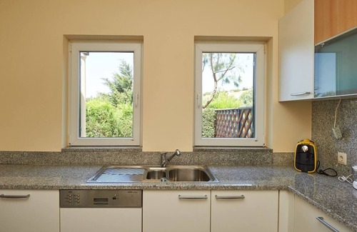 Charneca Villa | Lovely Villa Guincho W/shared Pool - Atjoanas