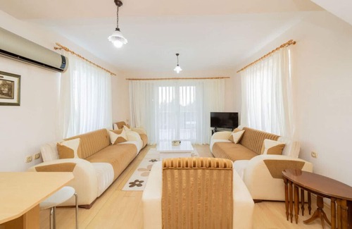 Serik Villa | Lovely Villa with Pool and Garden in Antalya