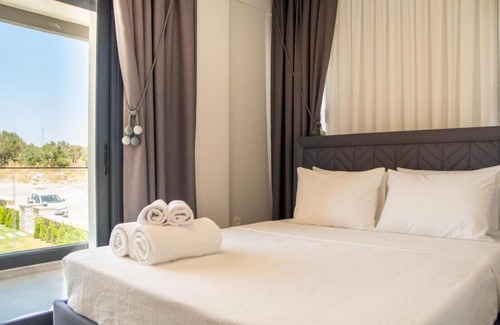 Alacati Villa | Lovely Villa with Private Pool in Alacati Cesme