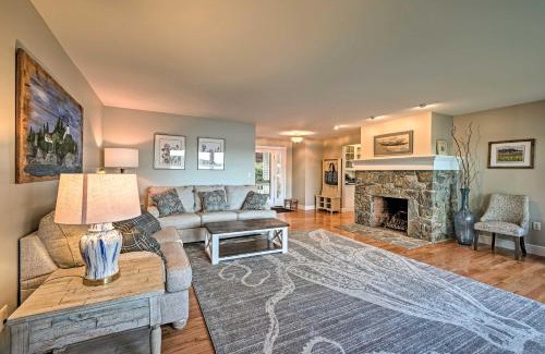 Owls Head House | Lovely Waterfront Owls Head Home with Own Beach