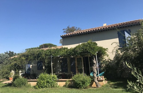 Bagnols-sur-Ceze House | Lovely, well-fenced family home.