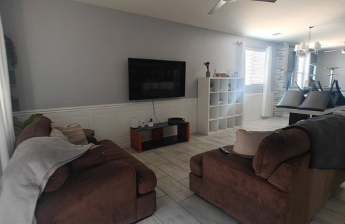 Buckeye House | Lovely white & Grey home