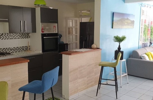 Le Robert Villa | Low tech villa, jacuzzi, games room