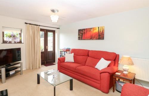 Diss House | Lowbrook Cottage