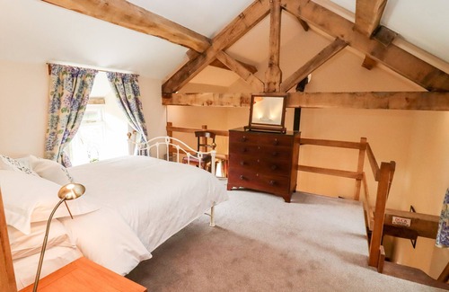 Westbrook Court Cottage | LOWER BARN, character holiday cottage, with open fire in Peterchurch