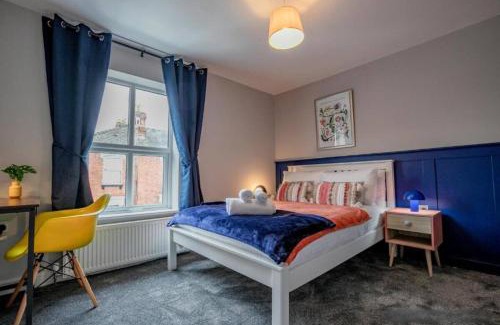 Pontrilas House | Lower Chestnut House, 2 Bedroom, Central Worcester