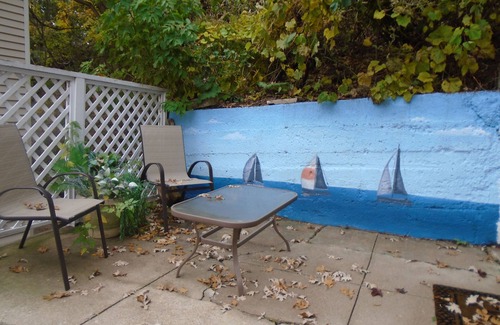 Port Washington House | Lower flat steps from the lake and downtown