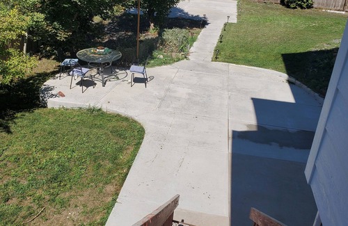 Dupont House | Lower level Cozy Suite 15 minutes from downtown
