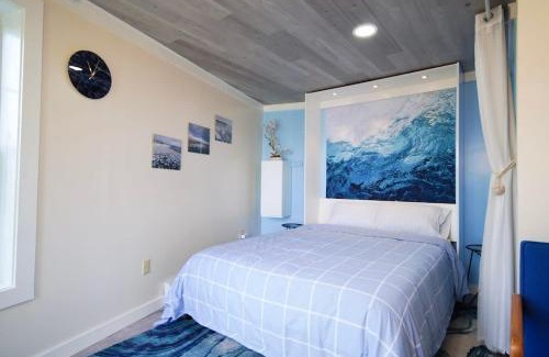 Plattsburgh Apartment | Loza house coastal design unit with lake & mountain views