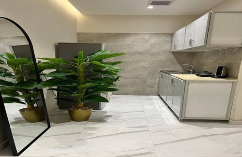 Qurtubah Apartment | LP64 - Comfortable 1BR in Qurtubah