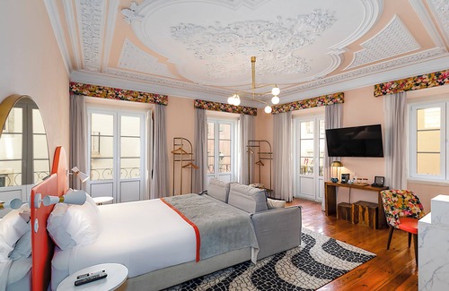 Encarnacao House | LR Guest House