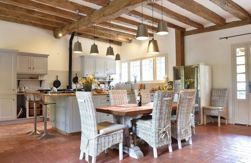 Port-Sainte-Foy-et-Ponchapt Villa | Luxury Villa in Dordogne with Pool & Privacy