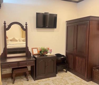 Luang Prabang House | Luang Prabang Bakery & Guest House