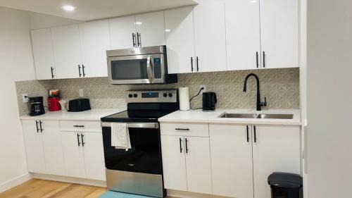 Northwest Edmonton House | Lucas