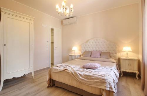 Lucca Historical Center House | LUCCA IN CHIC - No Ztl, Free Parking, Priv Bath, Old City 550m