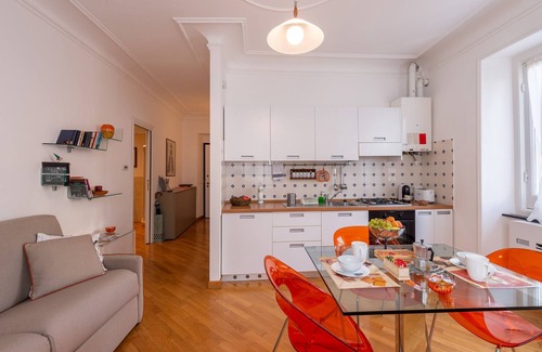Genoa Historical Centre Apartment | Luccoli's corner (COD 010025-LT-0629)