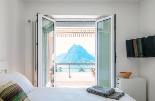 Castagnola Apartment | Luce di Lago