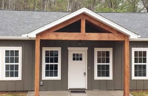 Kings Mountain House | Lucky Charm Bungalow