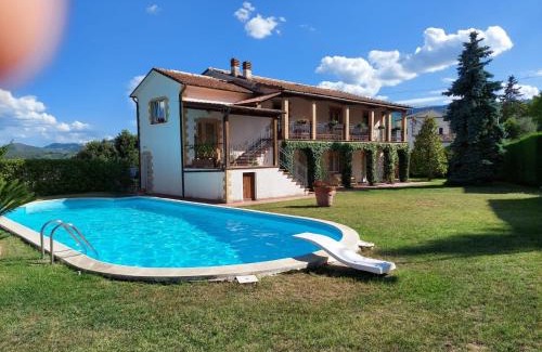 Borgiano di Serrapetrona Apartment | Lucrezia e Cesare Borgia