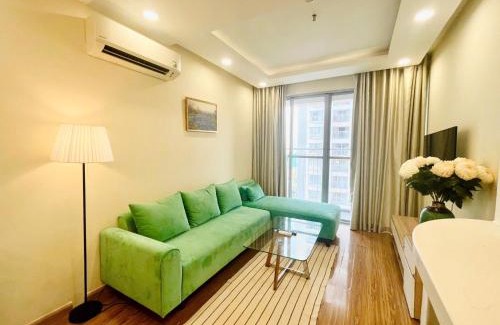 Phu My Hung Apartment | Lucy Home 2BR Scenic Valley 108