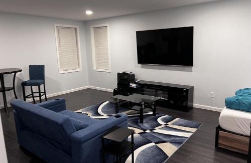 Mount Pleasant Apartment | Lucy Private Studio