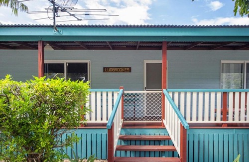 Nelly Bay House | Ludbrookes