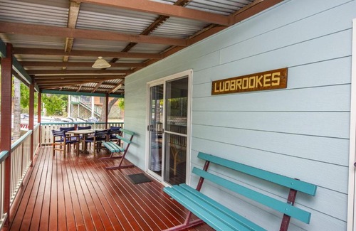 Nelly Bay House | Ludbrookes