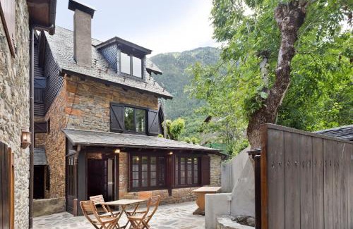 Garos House | Luderna - Casa con terraza dera Aubeta