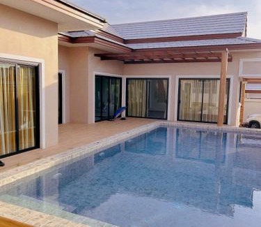 Pak Nam Pran Villa | Luekpanee pool villa pranburi