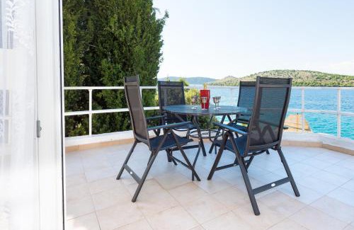 Grebastica Apartment | Luena