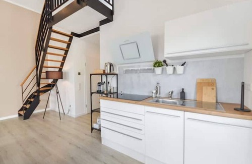 Brackwede Apartment | Luftig, Leicht & Lebensfroh - Loft Wi-fi TV