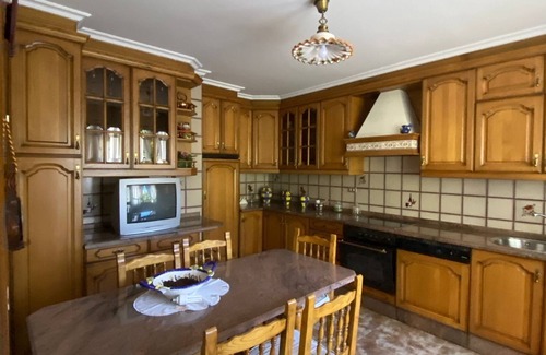Mos Cottage | Lugar do Pombal (15min. away). From beaches and downtown Vigo)