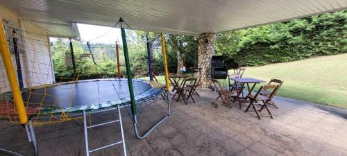 Vila Poran House | Lugar tranquilo, ideal para a família, 3km capivar